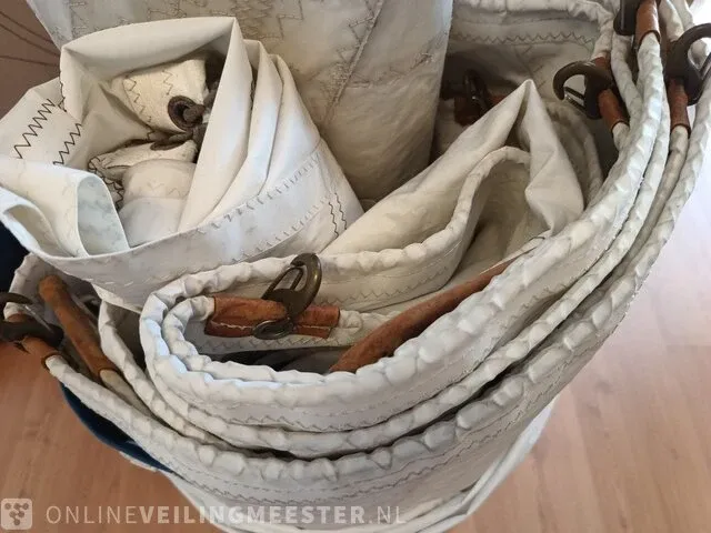 (locatie sneek) kajuitzeilboot met totasu sailpro 6pk 4 takt buitenboordmotor dehler, sprinta 70, wit, bouwjaar 1978 - afbeelding 26 van  36