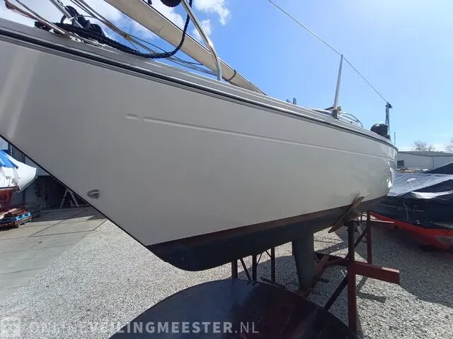 (locatie sneek) kajuitzeilboot met totasu sailpro 6pk 4 takt buitenboordmotor dehler, sprinta 70, wit, bouwjaar 1978 - afbeelding 32 van  36