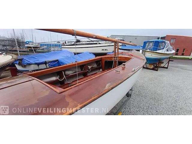 (locatie sneek) open zeilboot flytour, wit, bouwjaar ca 1980 - afbeelding 9 van  11