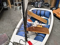 ( locatie sneek ) open zeilboot , westrijdoptimist , ned 2963, wit - afbeelding 2 van  10