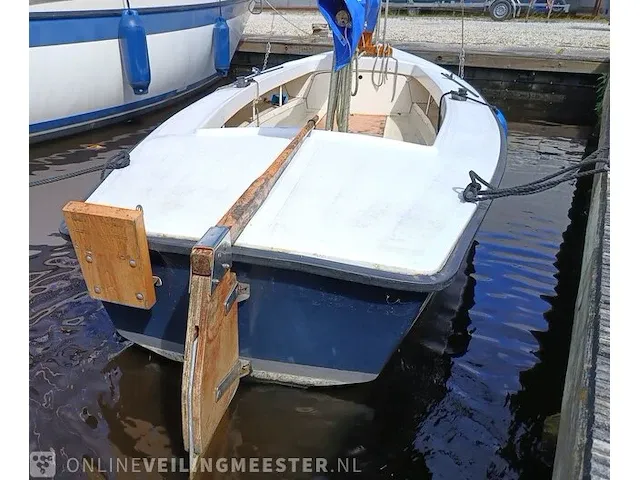 ( locatie sneek )polyvalk open zeilboot, polyester, bouwjaar ca. 1990 - afbeelding 2 van  17