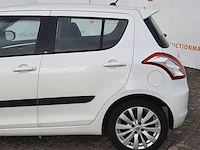 ( locatie soesterberg ) personenauto, suzuki, swift, wit, 2013 - afbeelding 2 van  61