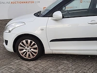 ( locatie soesterberg ) personenauto, suzuki, swift, wit, 2013 - afbeelding 3 van  61