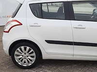 ( locatie soesterberg ) personenauto, suzuki, swift, wit, 2013 - afbeelding 5 van  61