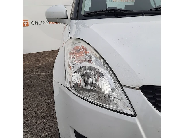 ( locatie soesterberg ) personenauto, suzuki, swift, wit, 2013 - afbeelding 6 van  61