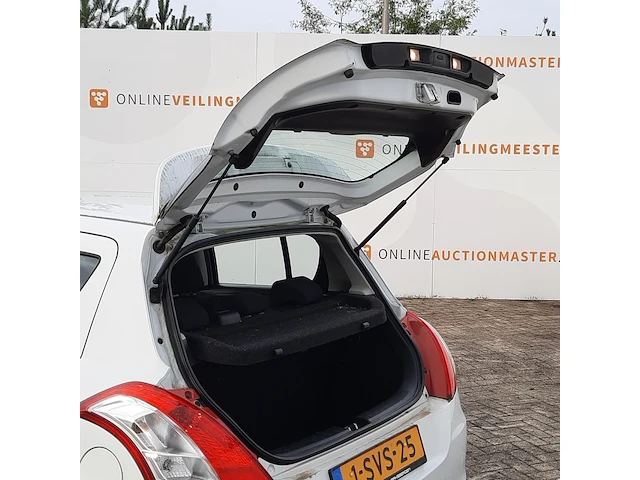 ( locatie soesterberg ) personenauto, suzuki, swift, wit, 2013 - afbeelding 18 van  61
