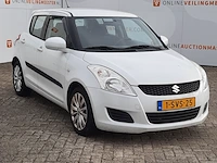 ( locatie soesterberg ) personenauto, suzuki, swift, wit, 2013 - afbeelding 23 van  61