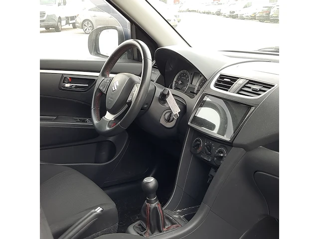 ( locatie soesterberg ) personenauto, suzuki, swift, wit, 2013 - afbeelding 44 van  61
