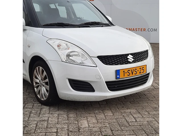 ( locatie soesterberg ) personenauto, suzuki, swift, wit, 2013 - afbeelding 34 van  61