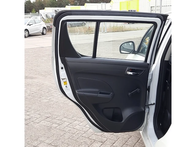( locatie soesterberg ) personenauto, suzuki, swift, wit, 2013 - afbeelding 51 van  61