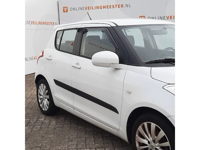 ( locatie soesterberg ) personenauto, suzuki, swift, wit, 2013 - afbeelding 45 van  61