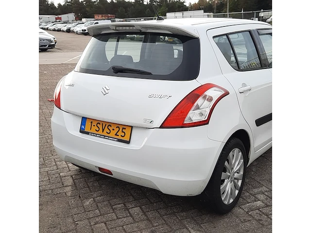 ( locatie soesterberg ) personenauto, suzuki, swift, wit, 2013 - afbeelding 59 van  61