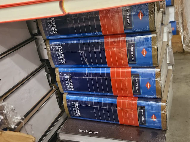( locatie westerbork ) mega partij boeken uit faillissement boekenwinkel - afbeelding 17 van  17