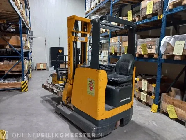 (locatie winschoten) elektrische reachtruck jungheinrich, etv 110 - afbeelding 4 van  11