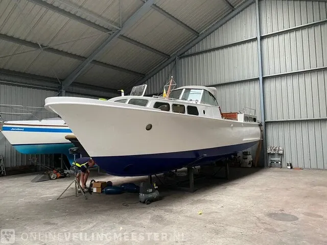 (locatie wolvega) motor kruiser romanza, waaiersteven, wit, bouwjaar 1980 - afbeelding 16 van  22