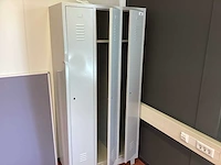 Lockerkast 3 deuren - afbeelding 2 van  4