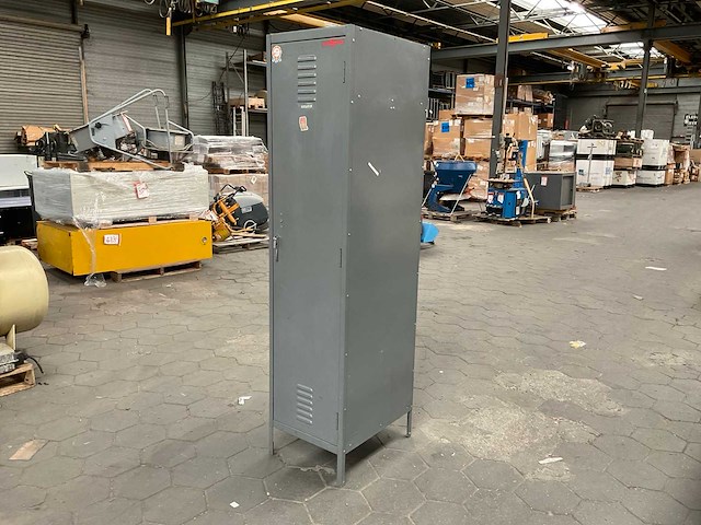 Lockerkast (6x) - afbeelding 1 van  8