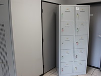 Lockerkast met 10 lockers. afmeting 80 x 45 x 191 cm. - afbeelding 1 van  3