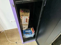 Lockerkast met inhoud (2x) - afbeelding 7 van  14