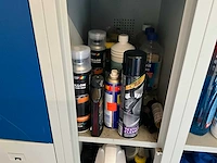 Lockerkast met inhoud - afbeelding 6 van  9
