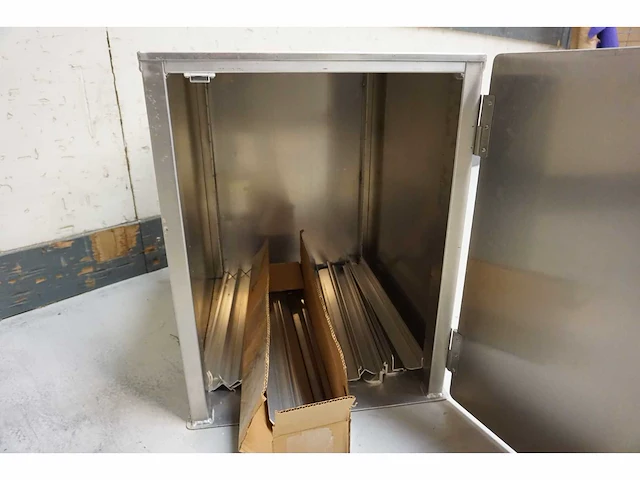 Lockwood - rvs kast - afbeelding 3 van  4