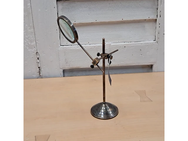 Loep op standaard messing kleur - afbeelding 3 van  5