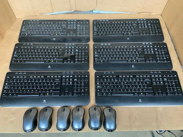 Logitech draadloos toetsenbord muis set k520/m310 unifying toetsenbord (6x) - afbeelding 1 van  5