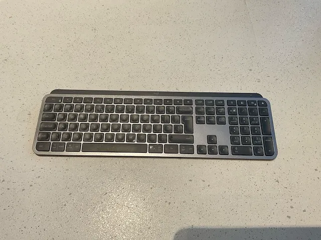 Logitech mx keys business toetsenbord (15x) - afbeelding 1 van  5
