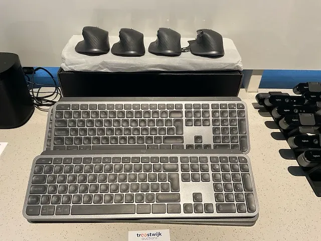 Logitech mx keys business toetsenbord (15x) - afbeelding 3 van  5
