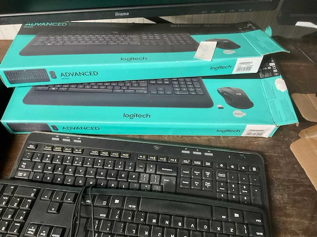 Logitech toetsenbord (6x) - afbeelding 3 van  4