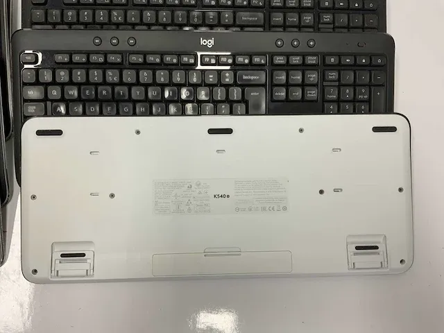 Logitech toetsenbord (8x) - afbeelding 5 van  5