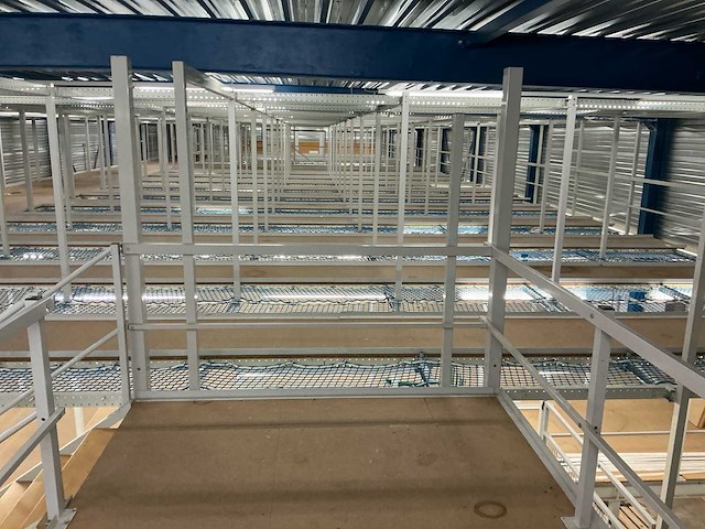 Logo tech dubbele entresolvloer circa 750m2 - afbeelding 11 van  28