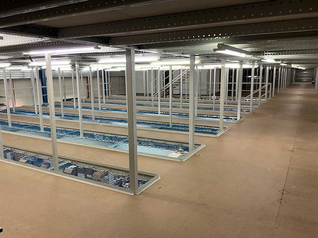 Logo tech dubbele entresolvloer circa 750m2 - afbeelding 25 van  28