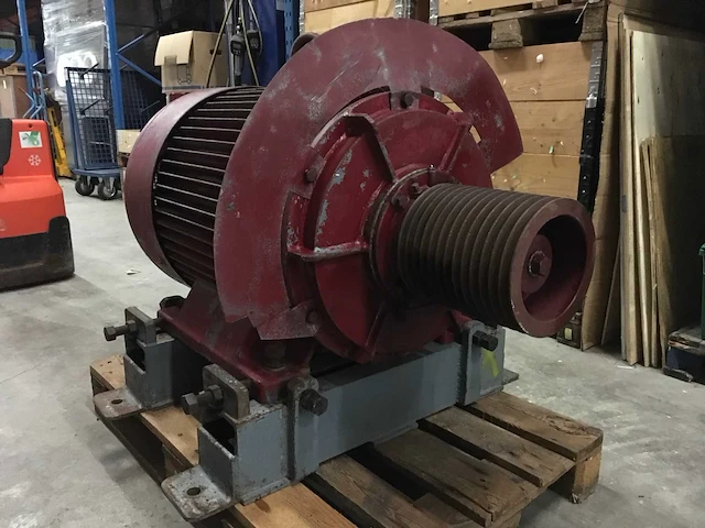 Loher elektromotor - afbeelding 1 van  5
