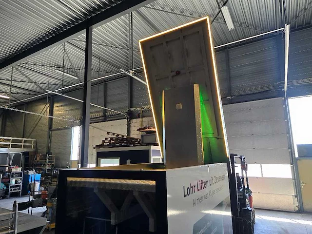 Lohr liften - scooter kelder lift - verhuislift - afbeelding 14 van  19