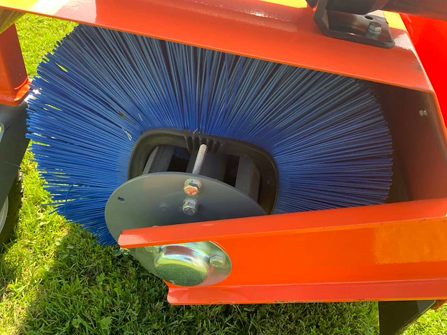 Loma - 2021 - sweeper swlt220 - voorladers en accessoires - afbeelding 5 van  13