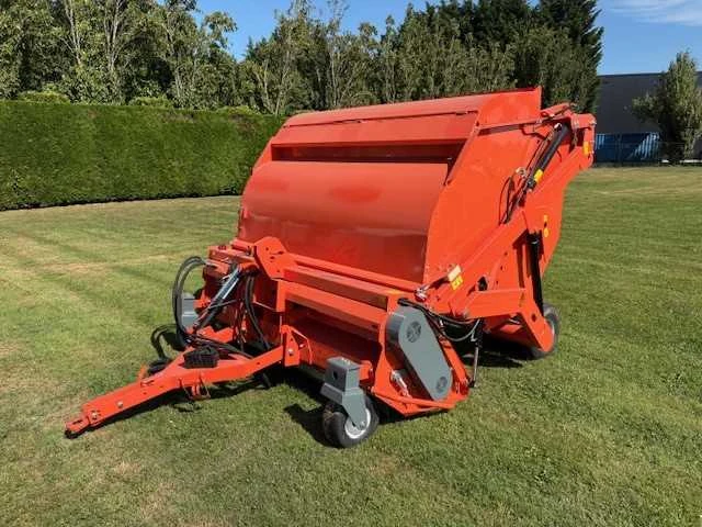 Loma magmt210 klepelmaaier met gras- en bladcontainer hoogleegkiep 240cm. - afbeelding 1 van  9
