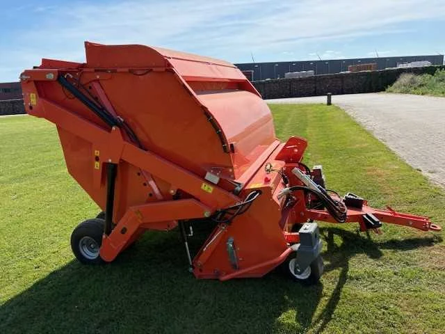 Loma magmt210 klepelmaaier met gras- en bladcontainer hoogleegkiep 240cm. - afbeelding 5 van  9