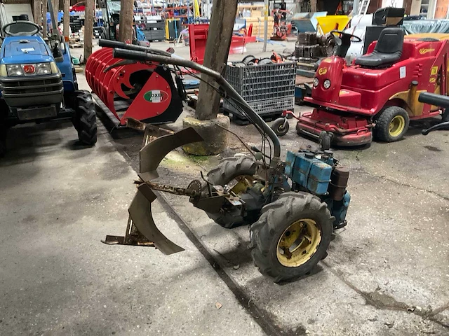 Lombardini 520 werktuig tractor met ploeg - afbeelding 3 van  7