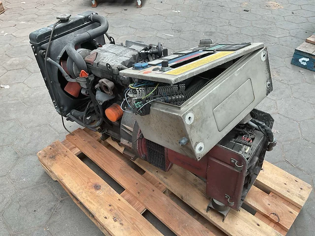 Lombardini eco 3-2s/4 stroomgenerator - afbeelding 2 van  6