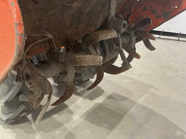 Lombardini lda 510 tweewielige trekker met frees - afbeelding 13 van  14