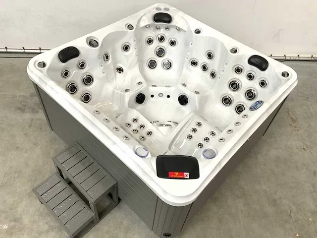London jacuzzi 5 persoons - afbeelding 24 van  25