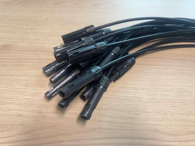 Longi - mc4 - set van 20 verlengkabels (58 cm) t.b.v. zonnepanelen - afbeelding 2 van  7