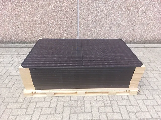 Longi - set van 12 full black (350 wp) zonnepanelen en 1 blaupunkt bps-v01-03.6 omvormer (1-fase) - afbeelding 2 van  9