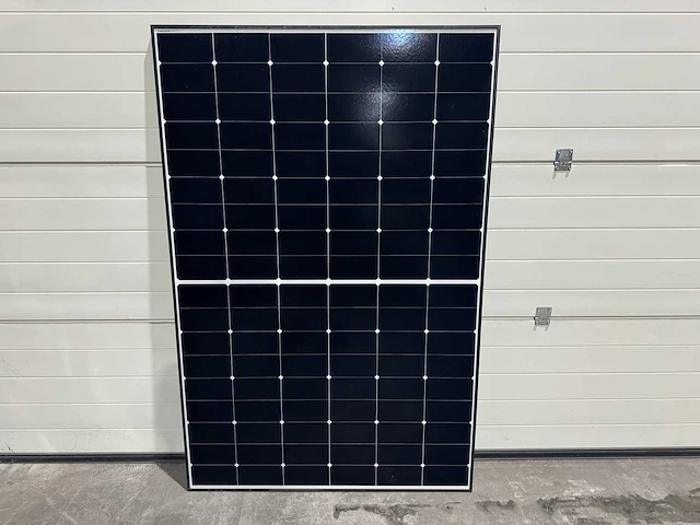 Longi - set van 20 zonnepanelen (425 wp) en 1 goodwe 8.0k omvormer (3-fase) - afbeelding 3 van  8