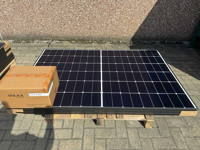 Longi - set van 3 zonnepanelen (435 wp) met 1,5 kw omvormer - afbeelding 1 van  3