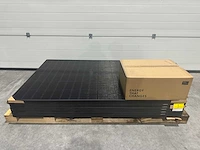 Longi - set van 7 full black zonnepanelen (405 wp) en 1 sma 3.0k omvormer
