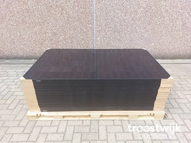Longi set van 14 full black longi 350 zonnepanelen en 1 growatt min 4600tl-xe omvormer (1-fase) - afbeelding 2 van  9