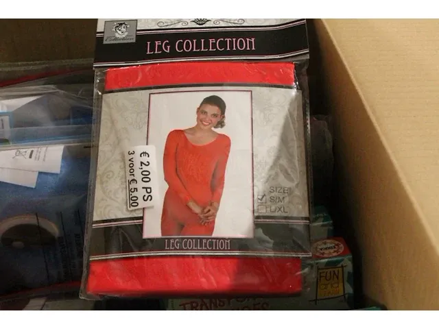 Longsleeve body red 12 stuks ds 30 - afbeelding 1 van  3
