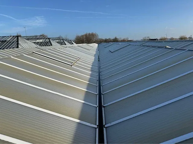 Loods / bedrijfsruimte 18x74 mtr (1332m2) - afbeelding 28 van  42
